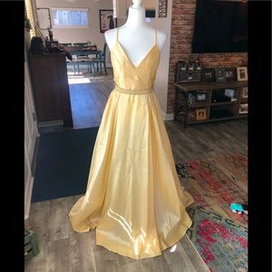 Beautiful Yellow Dress